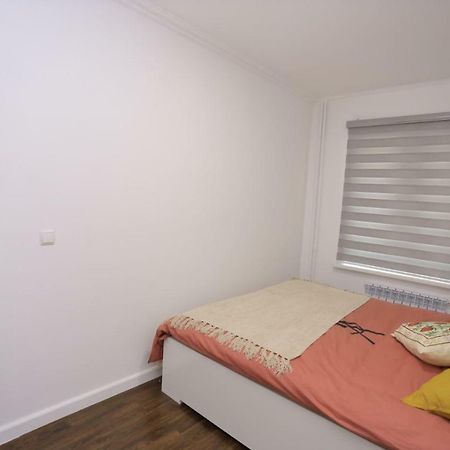 Luxury 2 Bedrooms Apartment Walking Distance From Gur-Emir Samarkand Exterior foto