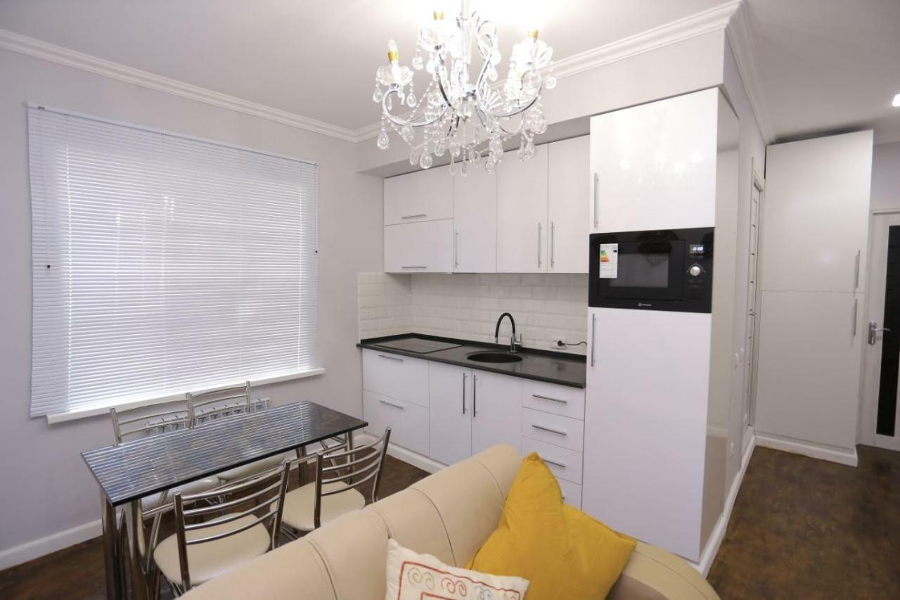 Luxury 2 Bedrooms Apartment Walking Distance From Gur-Emir Samarkand Exterior foto