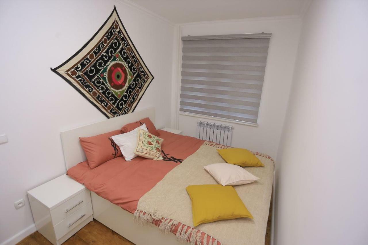 Luxury 2 Bedrooms Apartment Walking Distance From Gur-Emir Samarkand Exterior foto