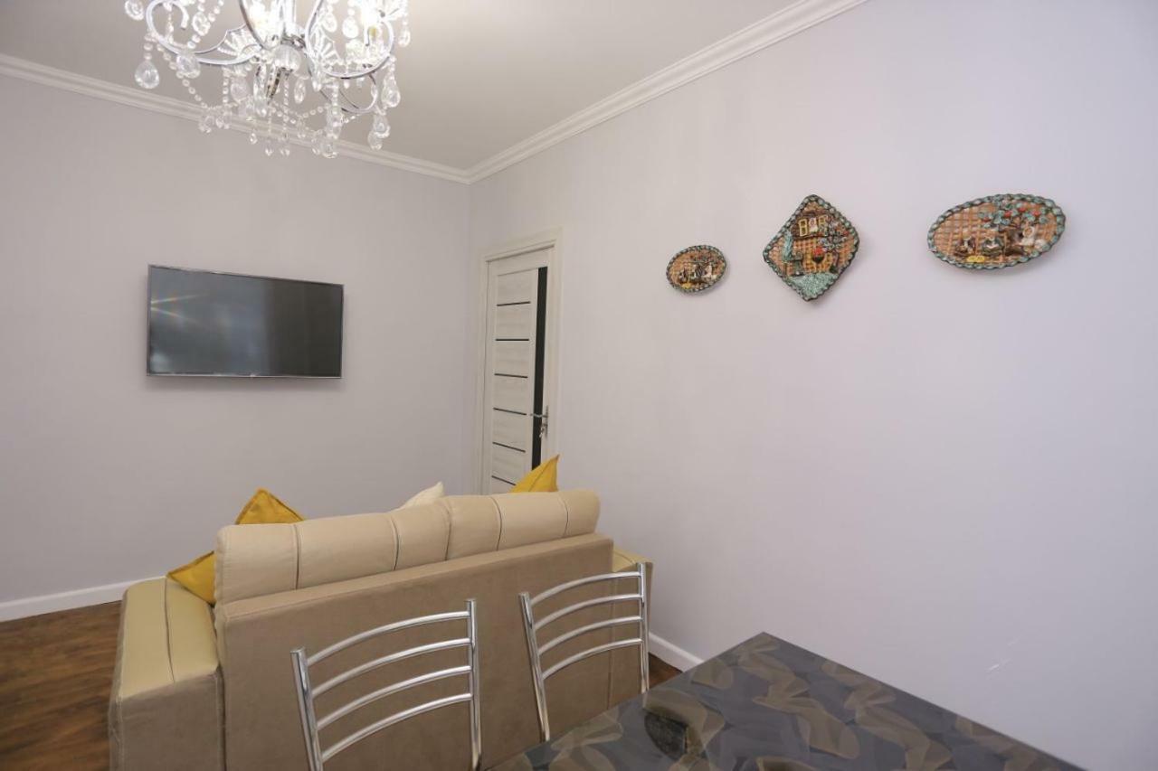 Luxury 2 Bedrooms Apartment Walking Distance From Gur-Emir Samarkand Exterior foto
