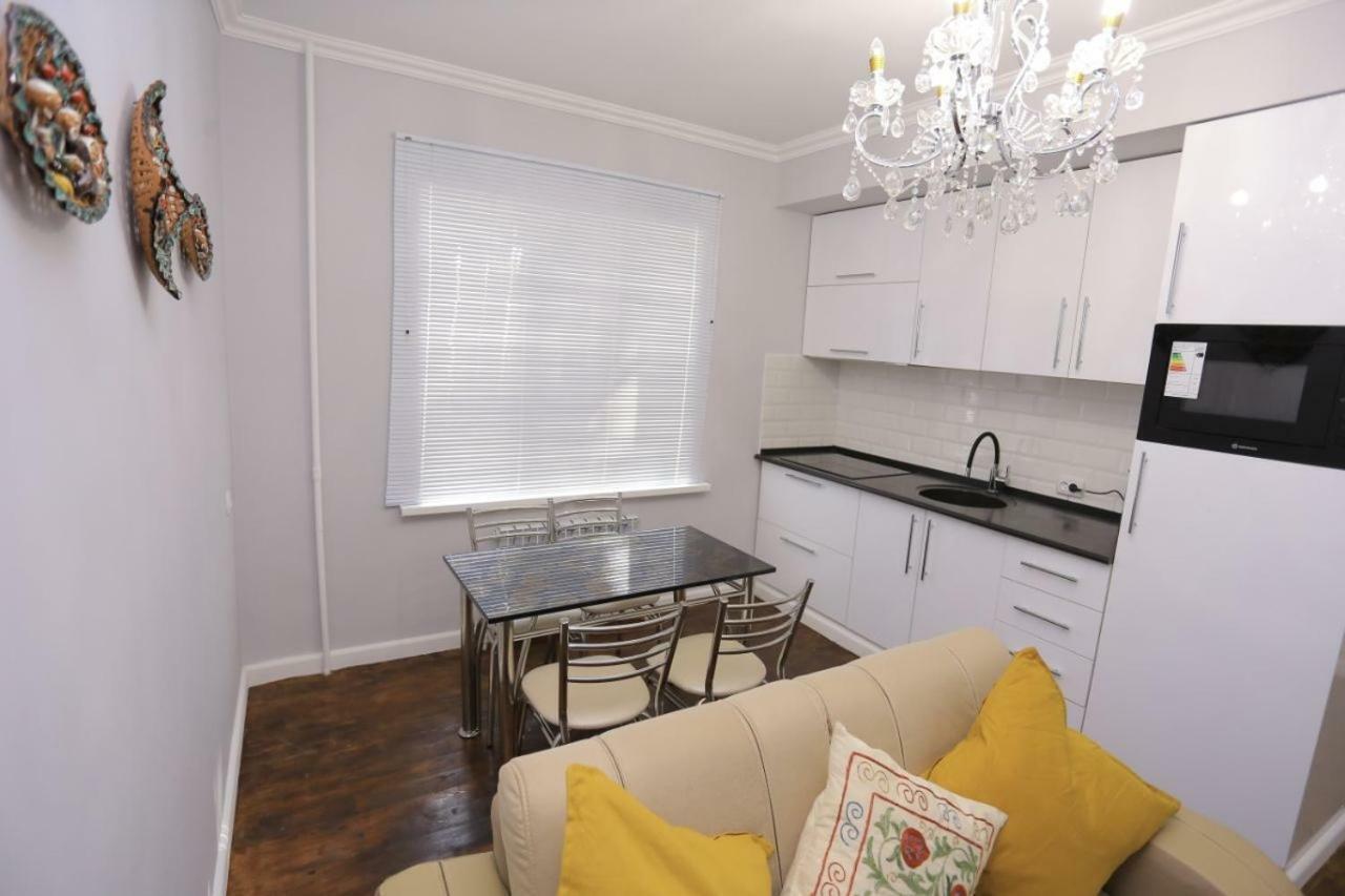 Luxury 2 Bedrooms Apartment Walking Distance From Gur-Emir Samarkand Exterior foto